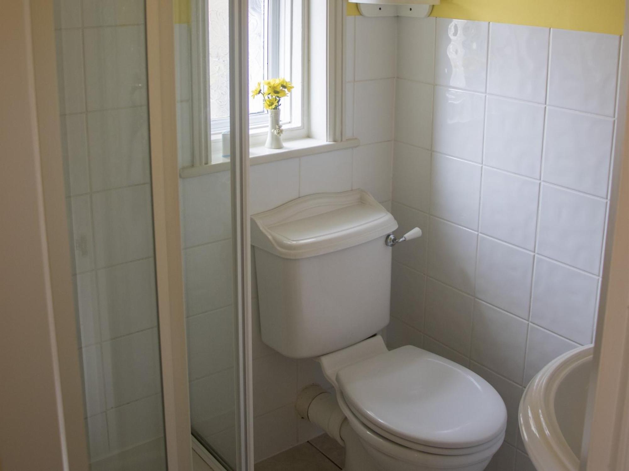 איסטבורן Albert & Victoria Guest House מראה חיצוני תמונה