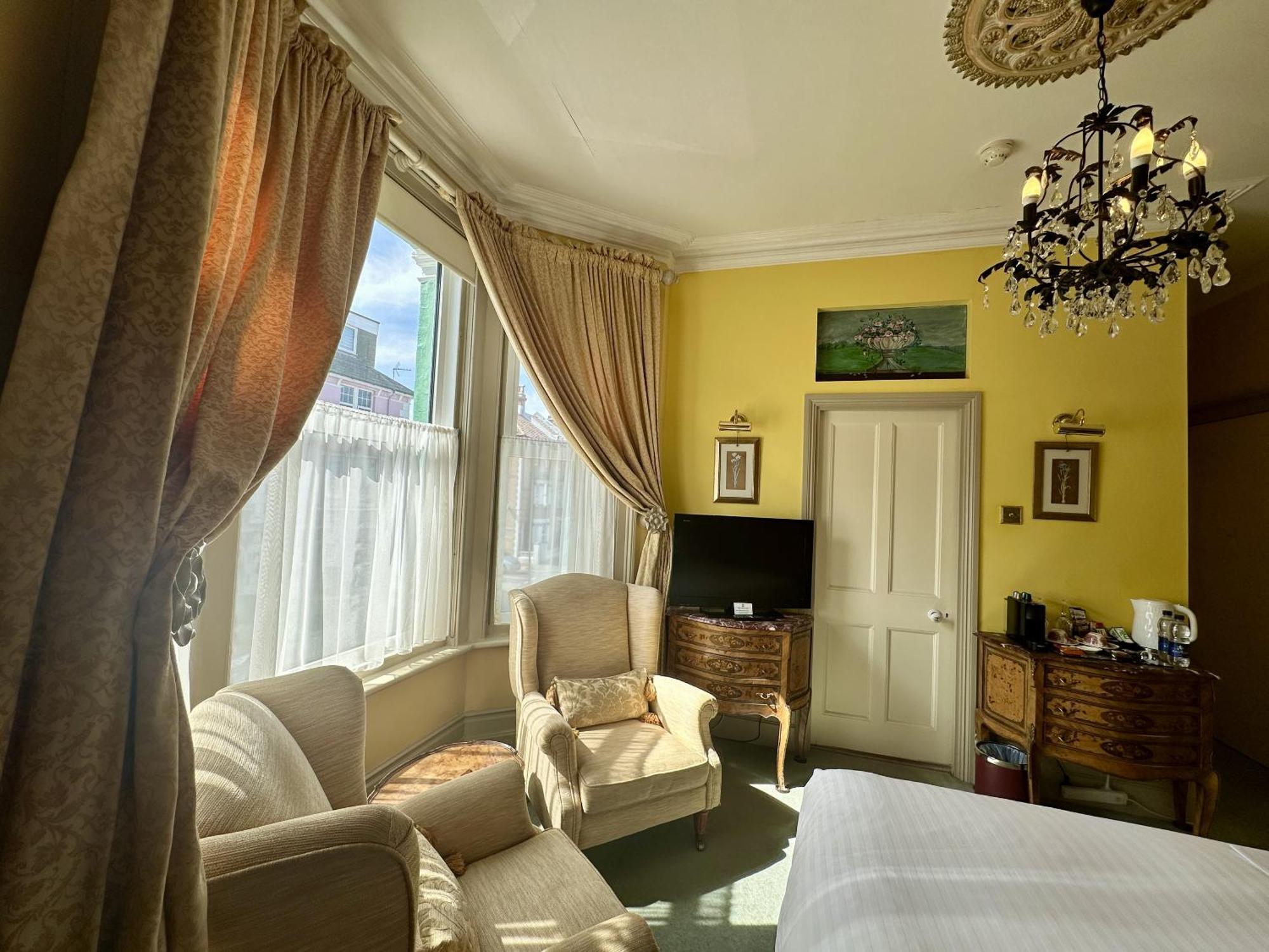 איסטבורן Albert & Victoria Guest House חדר תמונה