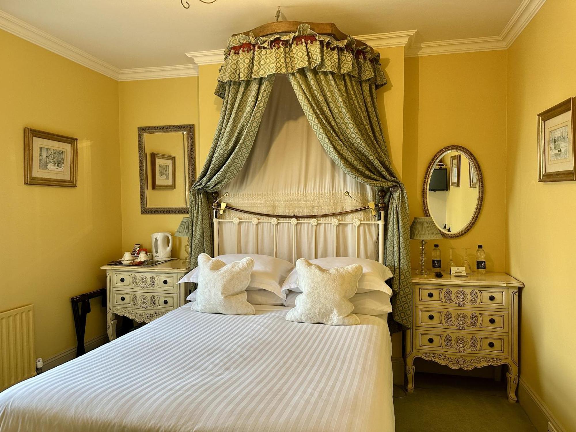 איסטבורן Albert & Victoria Guest House מראה חיצוני תמונה