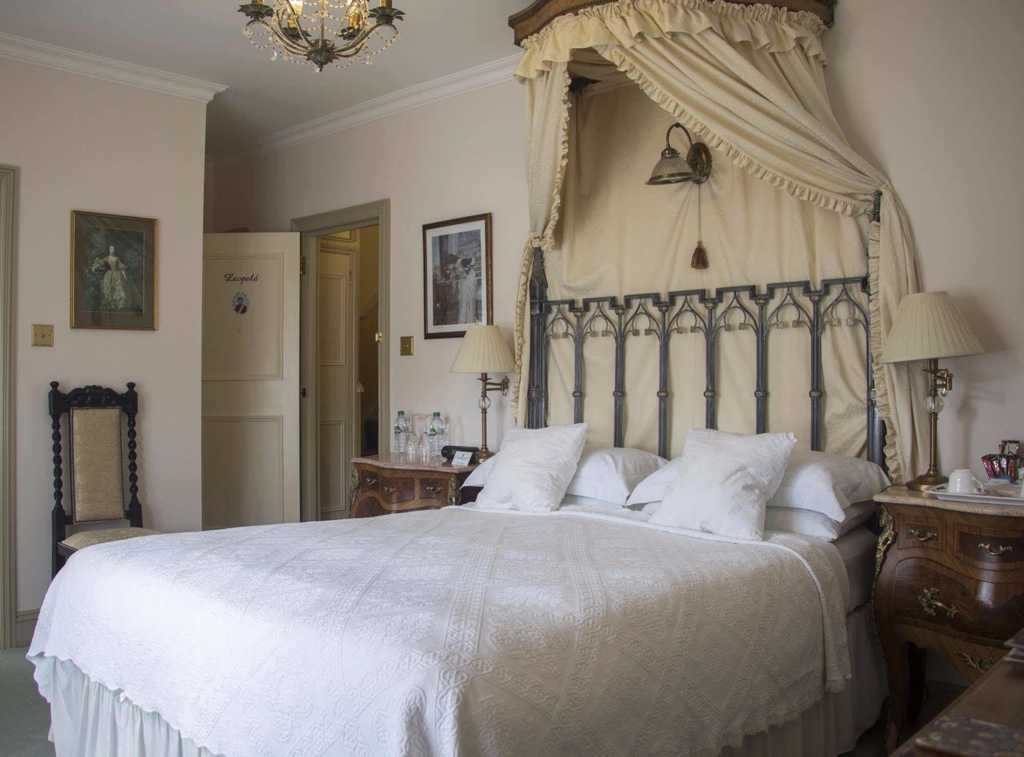 איסטבורן Albert & Victoria Guest House מראה חיצוני תמונה